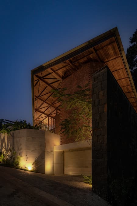 Ananda House